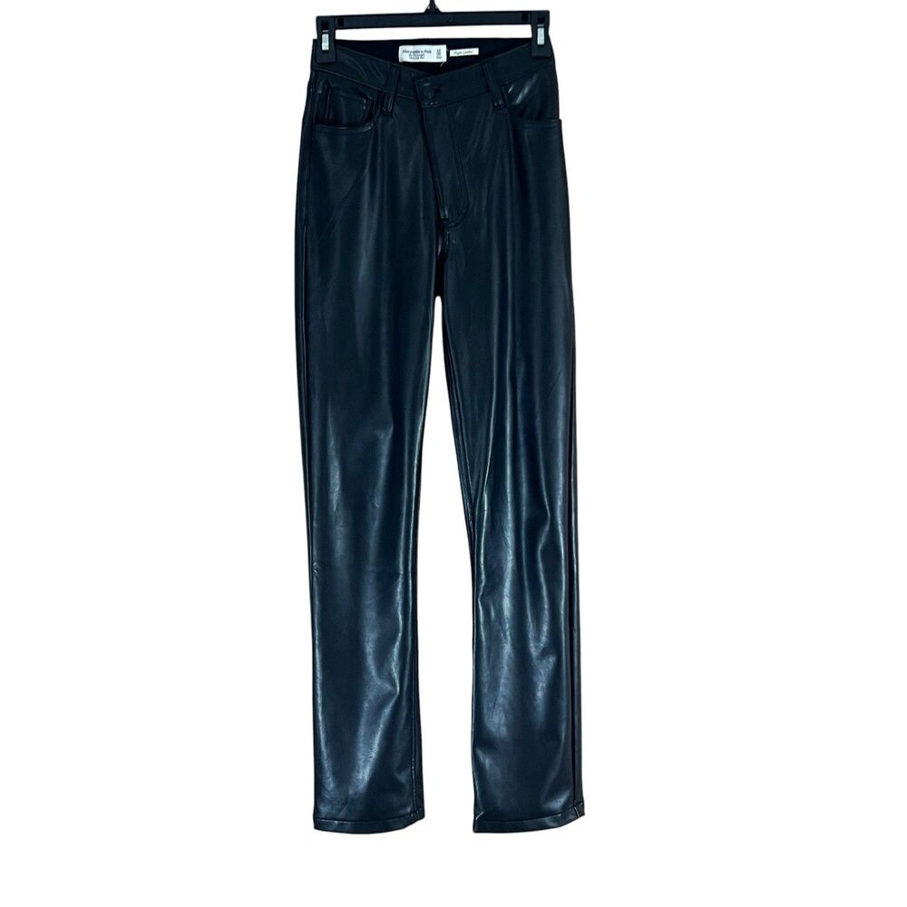 Abercrombie & Fitch 90s Straight Ultra High Rise Vegan Leather Pants Size 24